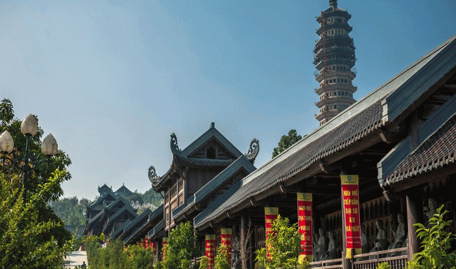 the-way-to-visit-to-bai-dinh-pagoda
