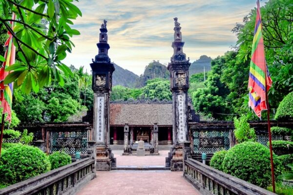 private hoa lu ancient capital tour