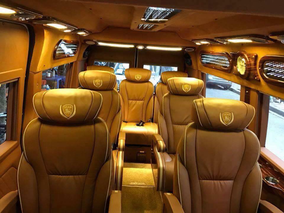 Transfer-from-ha-long-bay-to-ninh-binh-by-limousine