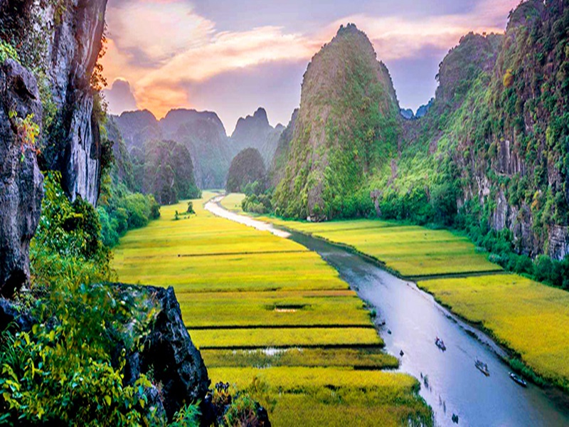 Choosing between Trang An vs Tam Coc is one of the biggest decisions when visiting Ninh Binh.
