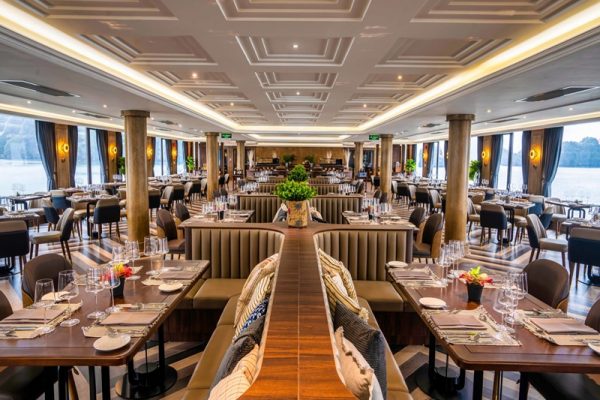 restaurant-ambassador-day-cruise