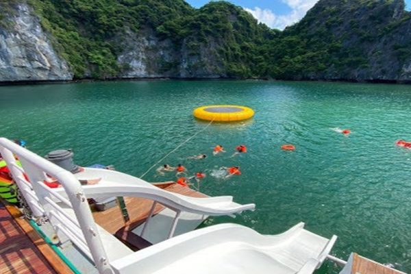 water-slides-catamaran-cruise