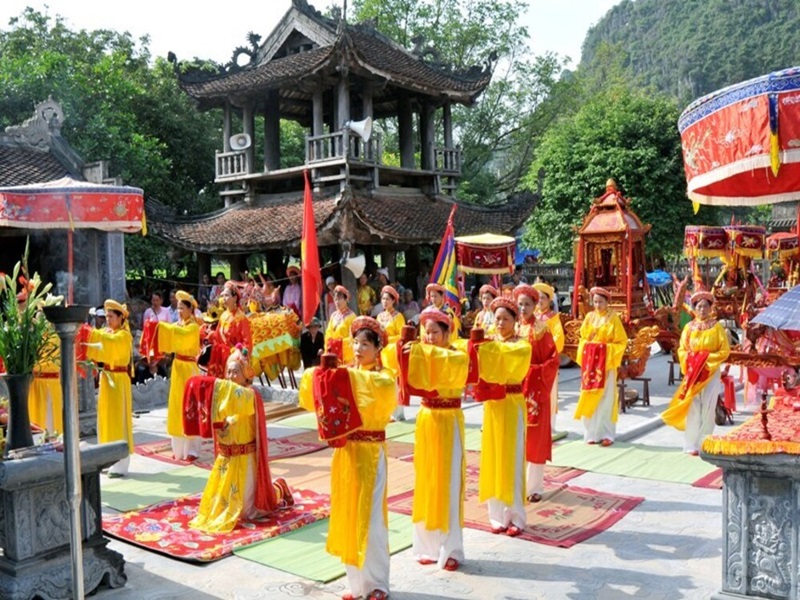 thai-vi-temple-festival