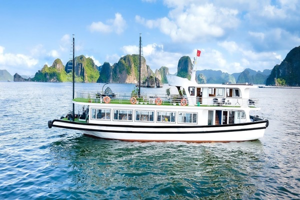 deluxe-ha-long-bay-day-trip-8-hours-cruise