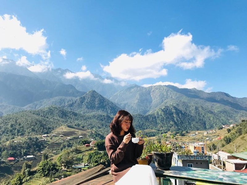 Cafe-in-the-Clouds-Sapa