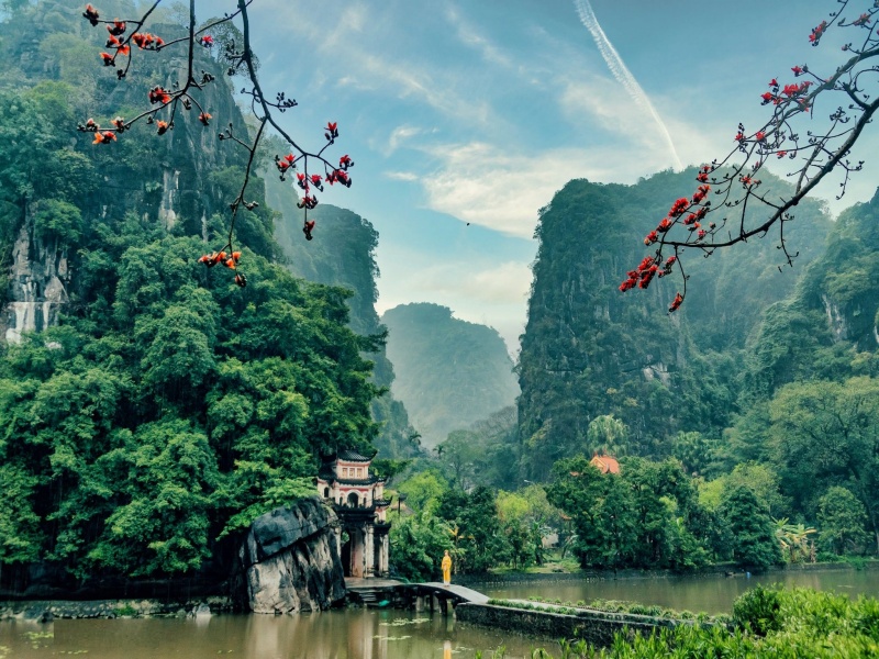 Explore Bich Dong Pagoda—masterpiece of temple, nature, heritage that captivates every visitor