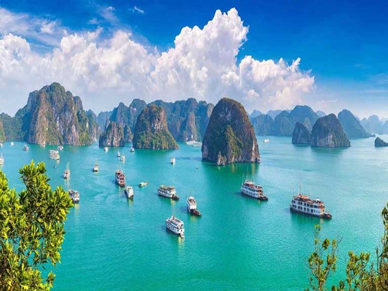Getting from Hanoi to Halong Bay can feel overwhelming, with so many choices and confusing details.