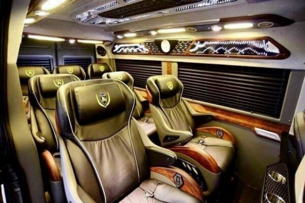 luxury-limousine-bus1