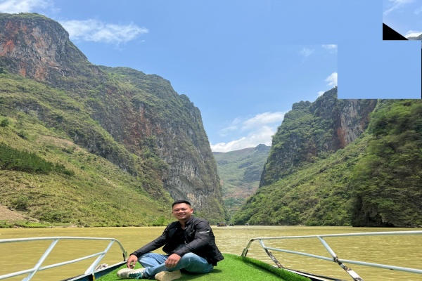 mr-tuan-hanoi-explore-travel