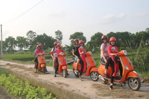 ninh-binh-vespa-day-tour2