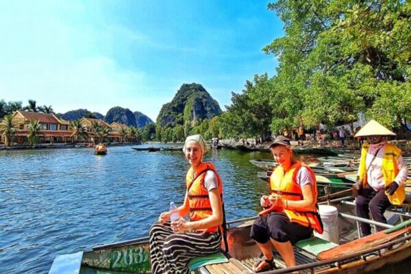 private boat trip with Hanoi Explore Travel from Hanoi1