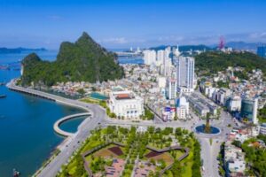 Hanoi is about 165 kilometers away from Ha Long Bay