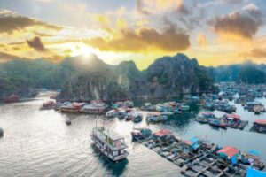 Explore Lan Ha Bay: Ideal Travel Times from Hanoi Revealed!