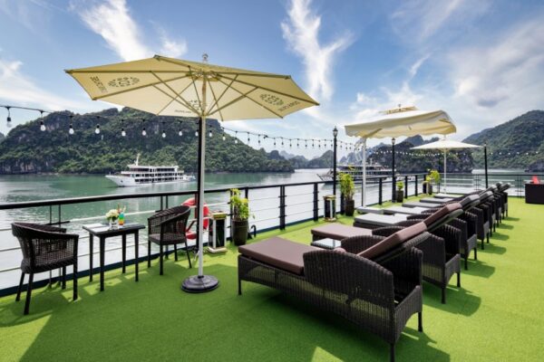 sundeck on doris cruise