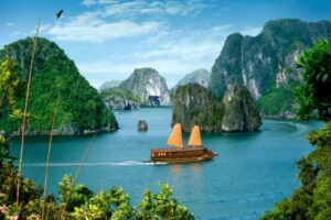the weather July in Halong Bay: Sunshine, Showers & Pro Tips for Perfect Cruising