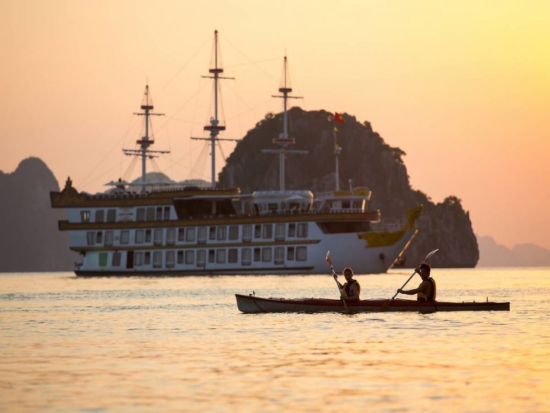 June ranks among the top months for enjoying a cruise in Ha Long Bay due to its favorable weather.