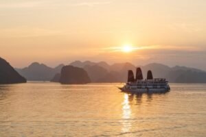 Ha Long Bay Cruise: Discover Vietnam’s Breathtaking Natural Wonder by Sea
