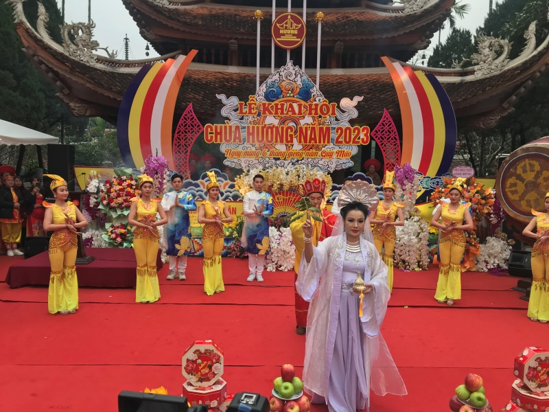 The Huong Pagoda Festival is considered one of the largest religious events in Northern Vietnam